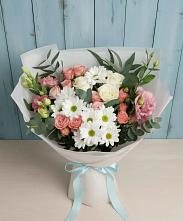 Букет цветов из:  Розы, Лизиантусы и Хризантемы в Новой Игирме