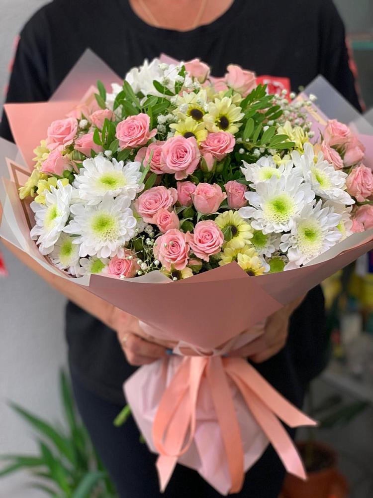 Букет цветов из: Розы и Хризантемы в Новой Игирме