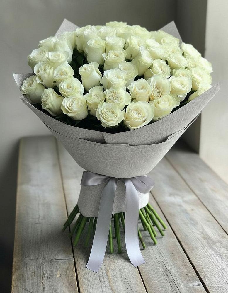 Букет 35 Белых роз в Новой Игирме