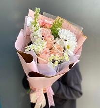 Букет цветов из:  Хризантемы и Розы в Новой Игирме