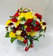 Цветочная композиция из Хризантемы и Розы в корзине в Новой Игирме