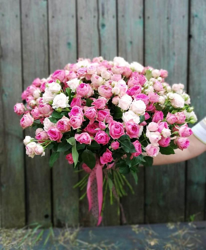 Букет Розовые кустовые розы Натали и Лав Лидия в Новой Игирме