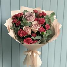Букет цветов из:  Гвоздики и Розы в Новой Игирме