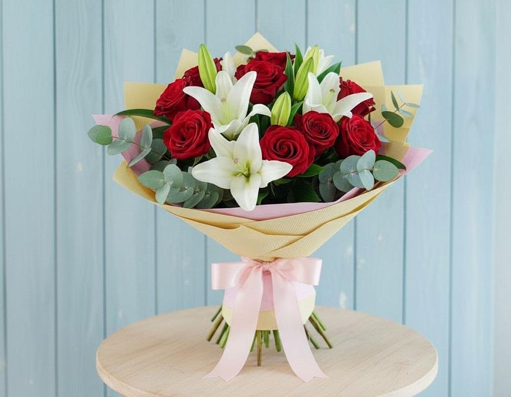 Букет цветов из: Лилии и Розы в Новой Игирме